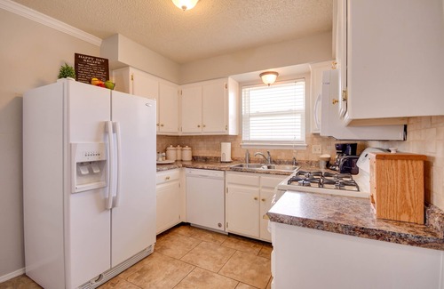 Canyon House | Pet-Friendly Vacation Rental w/Yard in Canyon