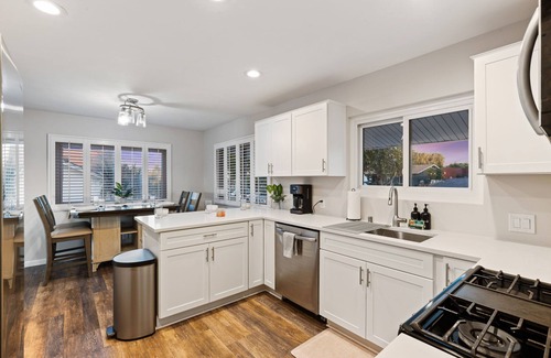Fallbrook House | Pet friendly Vet Owned Home with Pool
