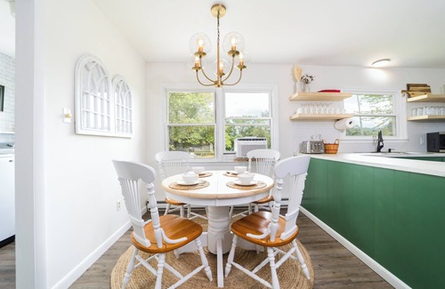 Shenandoah House | Pet Friendly, Views, Hot Tub, Firepit, Kayak, BBQ