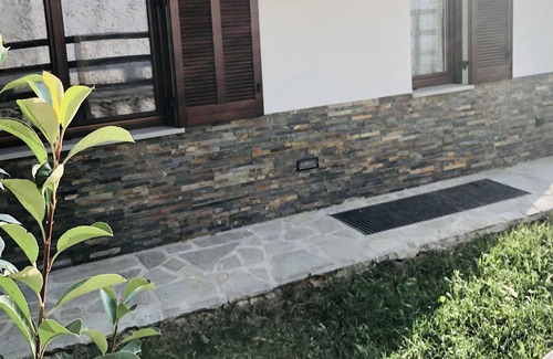 Saint-Vincent Villa | Pet-Friendly 'Villa Elit' with Mountain View & Garden