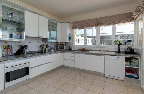 Chayofa Villa | Pet-Friendly Villa Encantada with Sea View & Pool