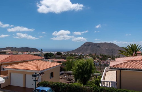 Chayofa Villa | Pet-Friendly Villa Encantada with Sea View & Pool