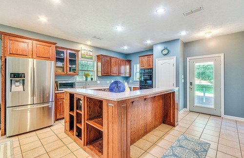 Vilonia House | Pet-Friendly Vilonia Home w/Fenced Yard & Grill!