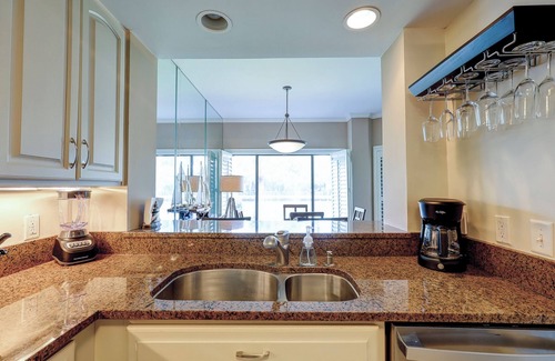 Palmetto Dunes Villa | Pet friendly water views!