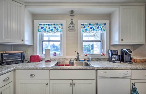 Elf Cottage | Pet-Friendly Waterfront Hayesville Cottage!