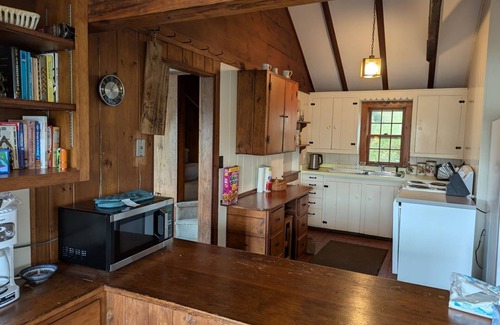 West Chatham House | Pet Friendly Waterfront Overlooking Oyster River