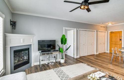 Waukee Apartment | Pet-Friendly Waukee Condo 14 Mi to Des Moines!