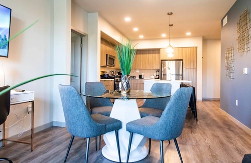 Camarillo Apartment | ✔Pet Friendly✔Balcony✔A/C✔W/D✔Parking✔3 TVs 203