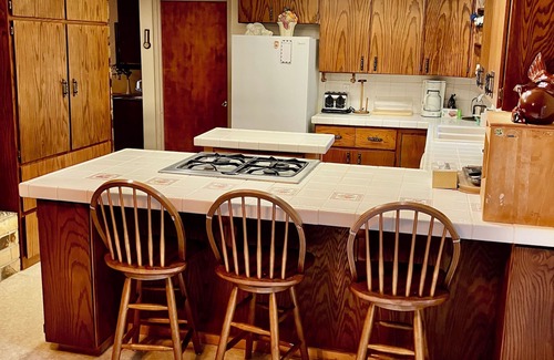 Crescent City House | Pet lovers retreat - spacious, 3 bedroom home in the redwoods by Lake Earl.