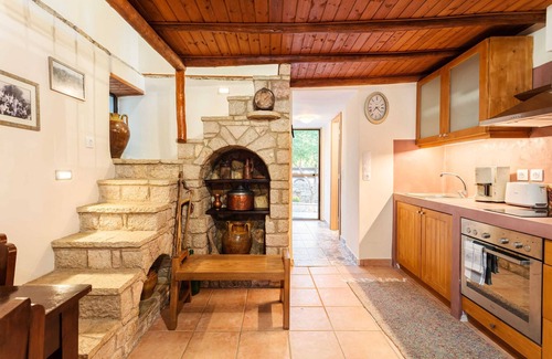 Messini Apartment | Petalidi Olive Garden Stone House near the beach