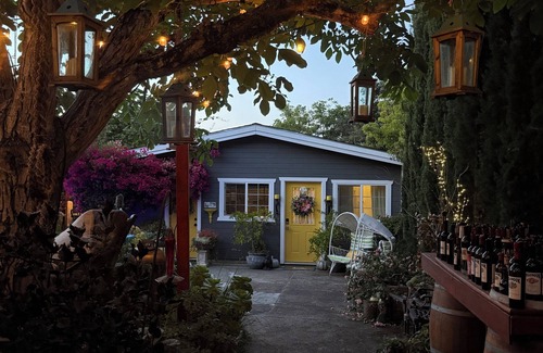 Petaluma Apartment | Petaluma Wine Country relaxing get away w/salt water pool/spa close to downtown
