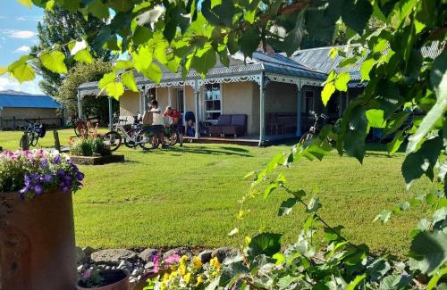 Waipiata Cabin | Peter's Farm Lodge