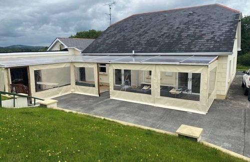 County Cavan House | PetFriendly- Sleeps15- LargeGarden- Lake District