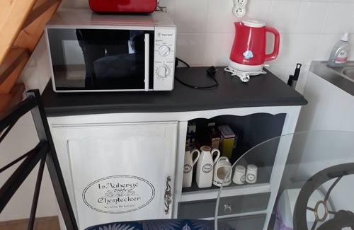 Sainte-Marie-du-Mont Apartment | Petit Appartement Pour 2 Situé à 500 Mètres du Musée D'utah Beach