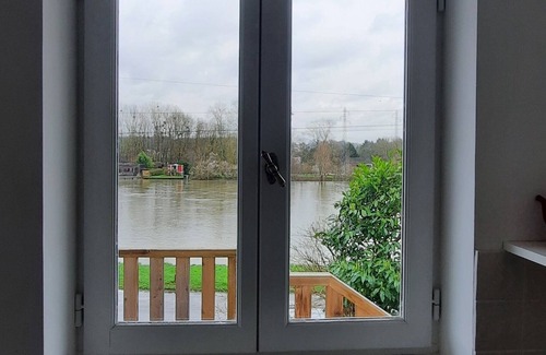 Samois-sur-Seine Apartment | Petit Appartement Cocooning vue sur L'eau
