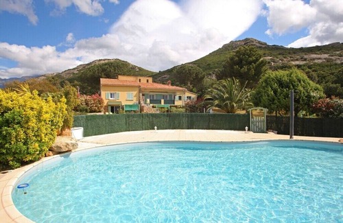 Calenzana Apartment | Petit Appartement à la Campagne Avec Piscine. Proche des Plages de Calvi