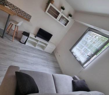 Chaville Apartment | Petit Appartement Cosy
