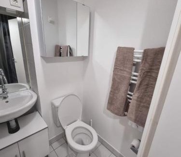 Chaville Apartment | Petit Appartement Cosy