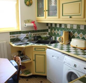 Saint-Jean Eudes Saint-Gilles Apartment | Petit appartement - Quartier Vaugueux Château