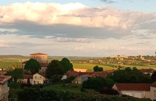 Magnac-Lavalette-Villars House | Petit gîte de charme Bichta Eder