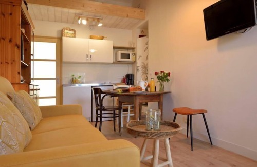 Piriac-sur-Mer Apartment | Petit grain de café by Interhome