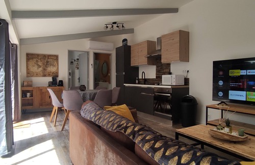 Les Hauts de Villeneuve House | Petit Havre de Paix Avec SPA aux Portes D'avignon