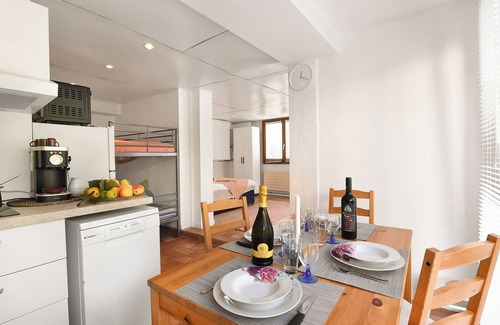 Agno Apartment | Petit Jardin