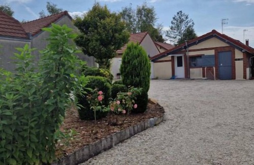 Mesnil-Sellieres House | Petit Logement Indépendant - Calme Avec Cour Sécurisé - 10 Minutes de Troyes