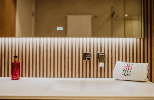 Terrassa Apartment | Petit Luxe St. Pere