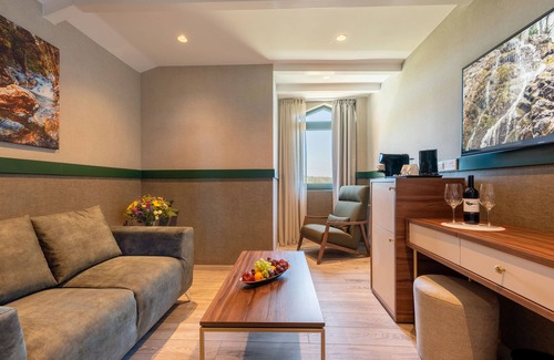 Platres Hotel | Petit Palais Platres Boutique Hotel