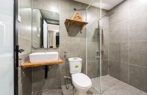 Lang Ha Apartment | PETIT PALAIS Residences-Coffee Shop 247-Laundry Included