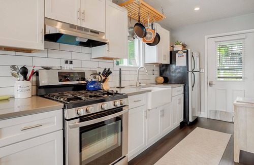 Seneca Falls House | Petit Retreat: The sweetest thing on Cayuga Lake!