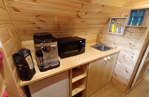 Herzeele Cabin | Petite Cabane Féérique Dans la Campagne