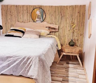 Charix Apartment | Petite Gîte Atypique chez sam est gael