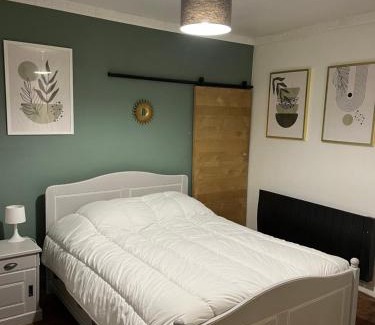 Saint-Jean-sur-Mayenne House | Petite maison sympa