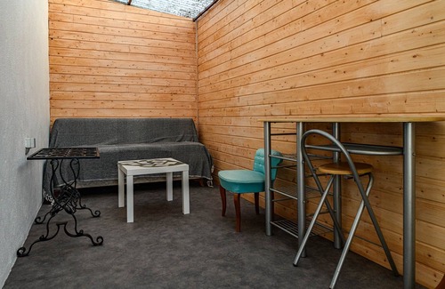 Combronde House | Petite Maison à la Ferme