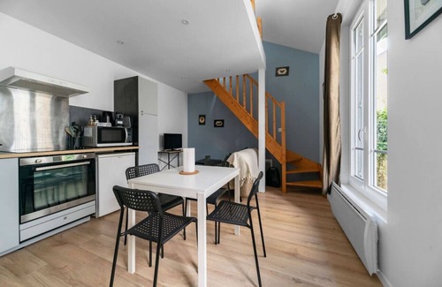 Quartier de France House | Petite maison au calme et proche des parcs