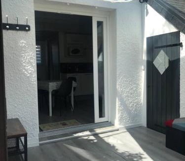 Guidel-Plages House | Petite maison avec piscine à 500m de la plage