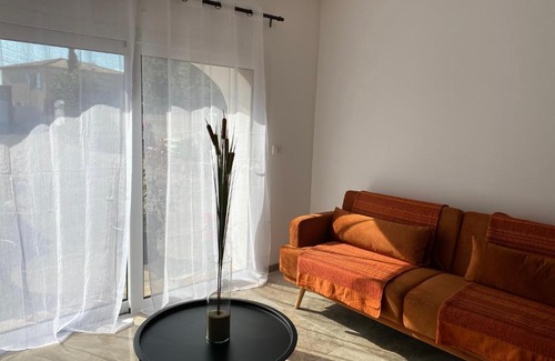 Afa House | Petite maison en pierre