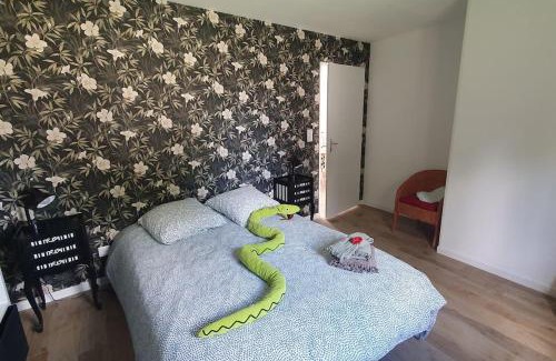 Acquigny House | Petite maison, jardin privé clos, classée 3 étoiles