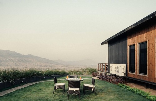 Kadadhe Villa | Petite Paradise Carat 3, Lonavala by Ebony Stays| Luxury Villa in Lonavala –3BHK