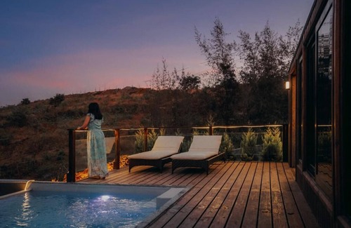 Kadadhe Condo | Petite Paradise Carat 2, Lonavala by Ebony Stays | Luxury Villa in Lonavala–2BHK