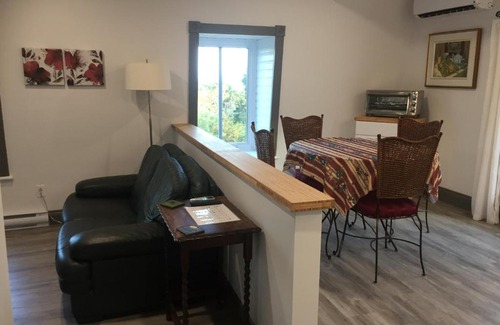 Cap-a-l'Aigle Apartment | Petite Plaisance Appartements