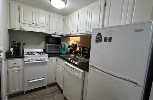 Village Grove Apartment | Petite Retreat Old Town