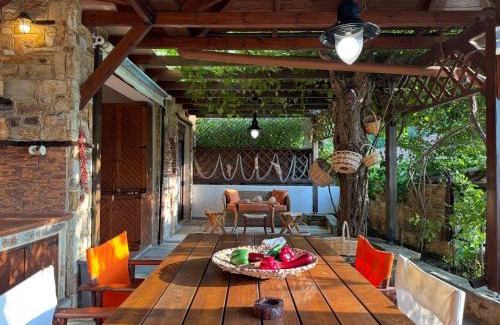 Chrisi Akti Apartment | Petra View by Heaven's Hall