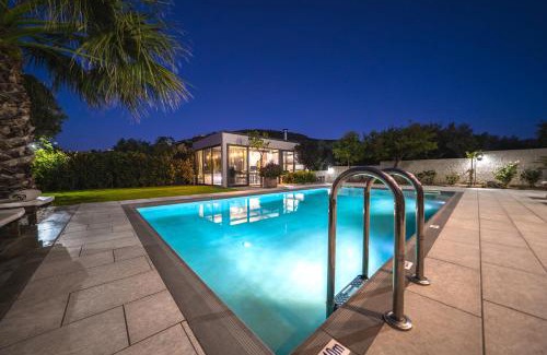Kissamos Villa | Petronila Luxury Villa with heated private pool