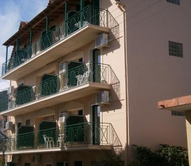 Poros Apartment | Petros Studios