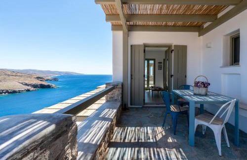 Kithnos Apartment | Petroto