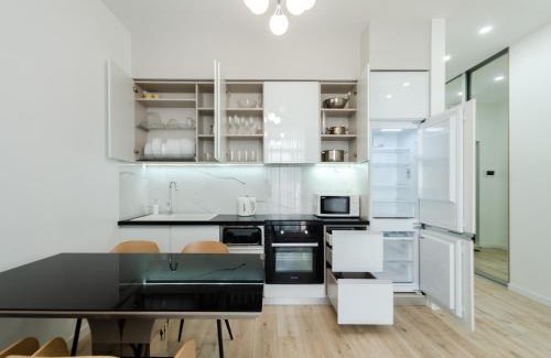 Pechers'kyi District Apartment | Petrovdom Apartments 21-284 in RC Central Park ,7 John McCain Street