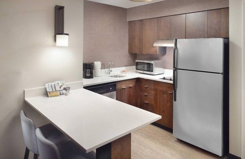 Morrisville Apartment | Pets Allowed! Unit with Fully-equipped Kitchen! Comes w/FREE Breakfast & Pool!